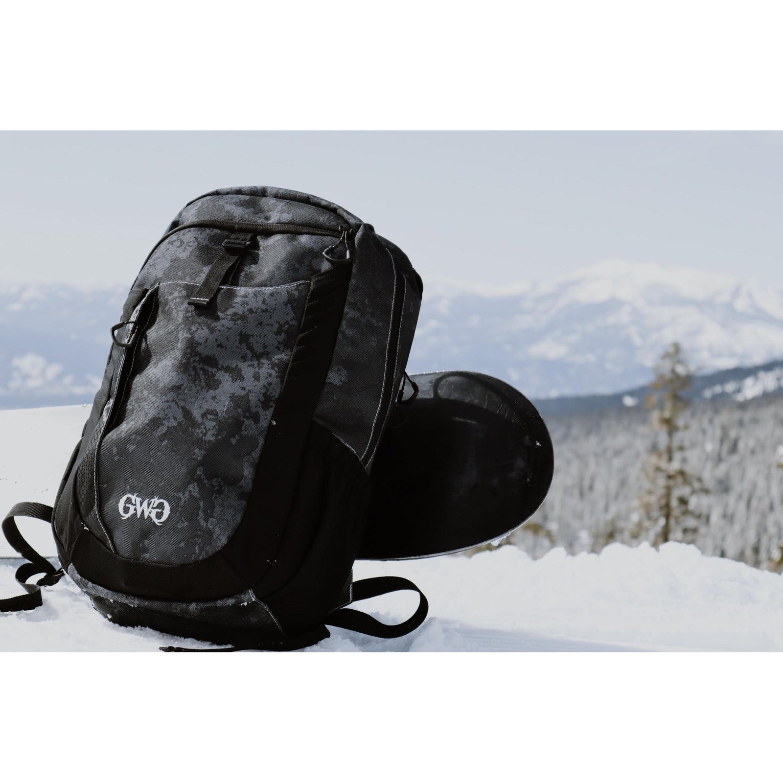 Midnight Deluxe Concealed-Carry Backpack