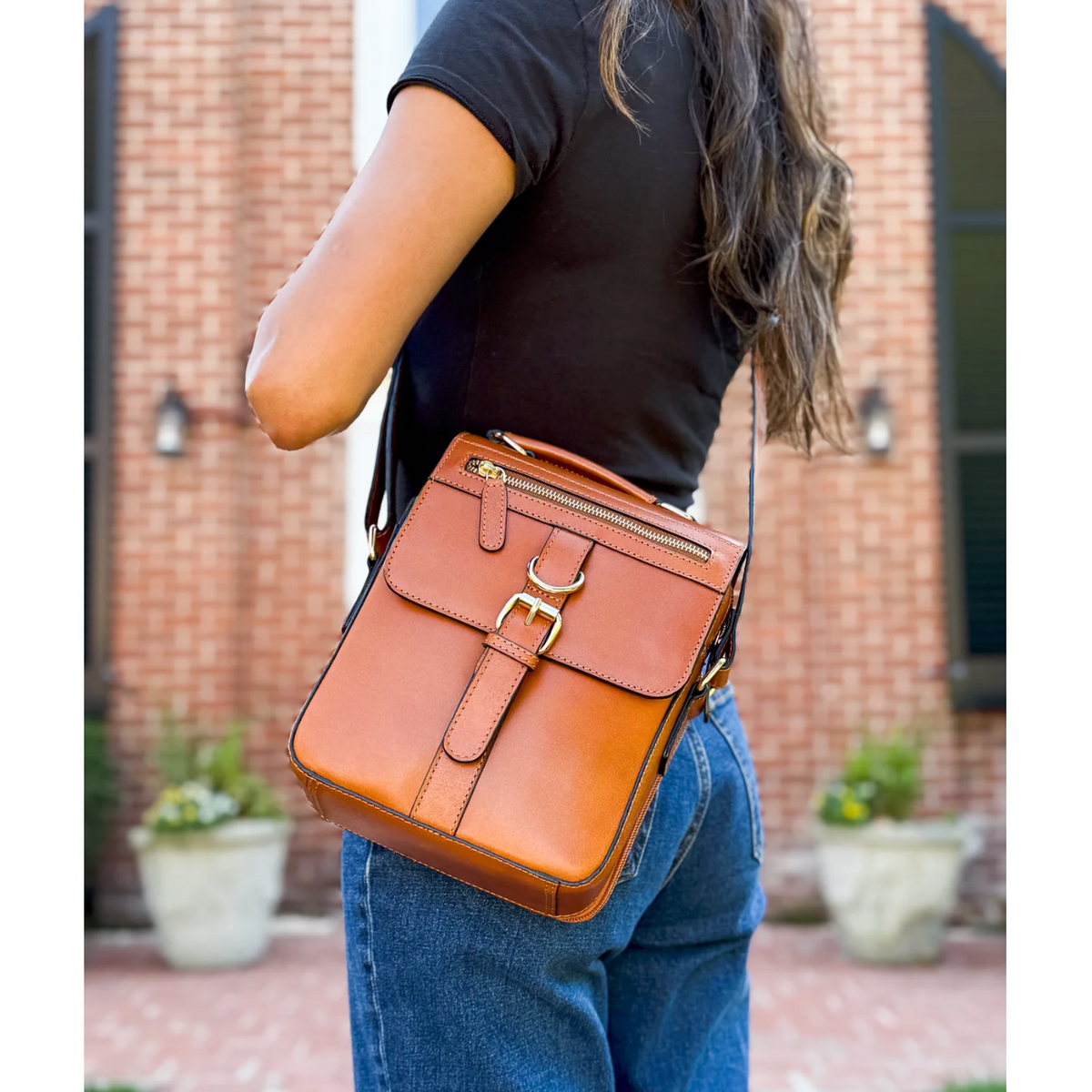 S&amp;W Vault Crossbody