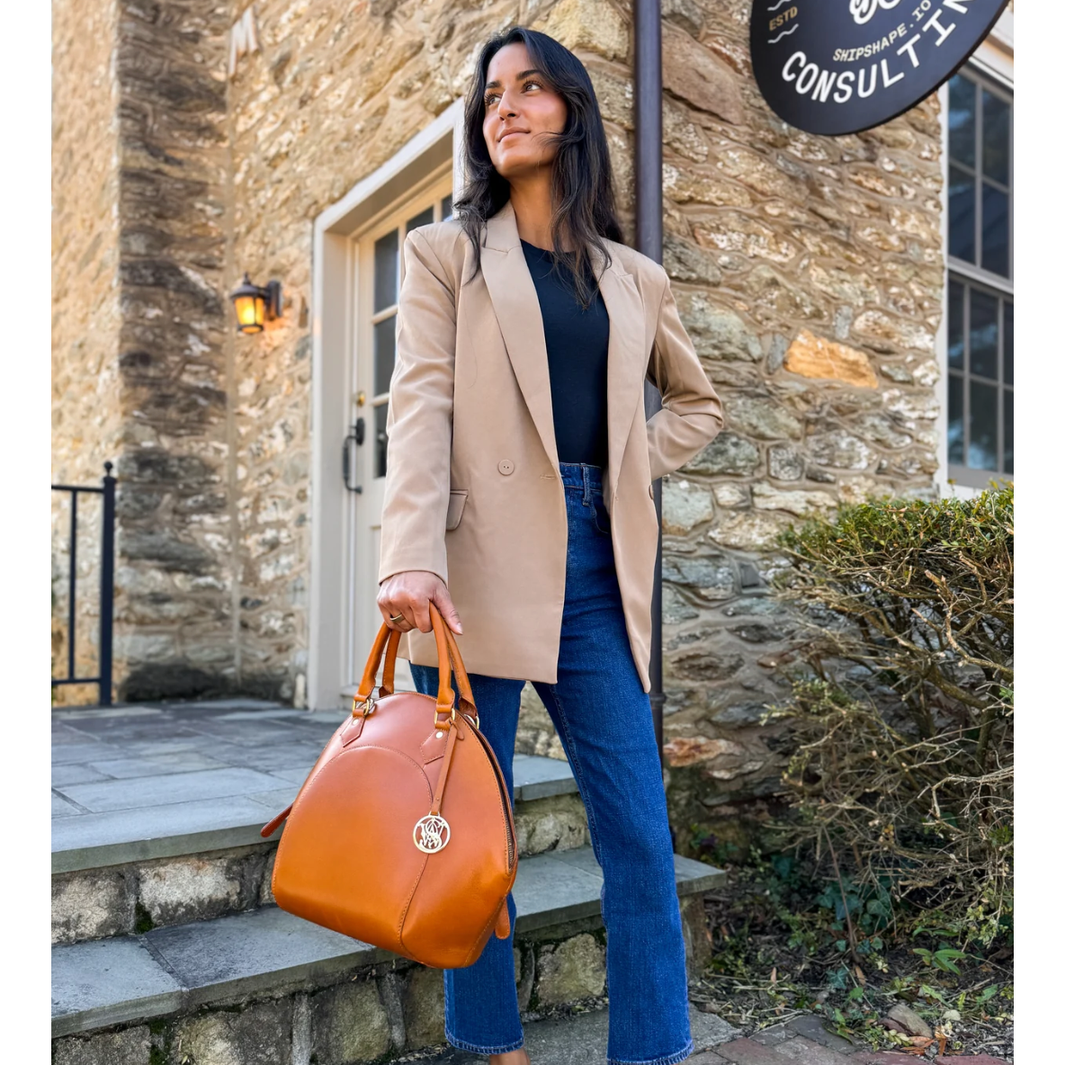 S&W Concealed-Carry Scallop Handbag