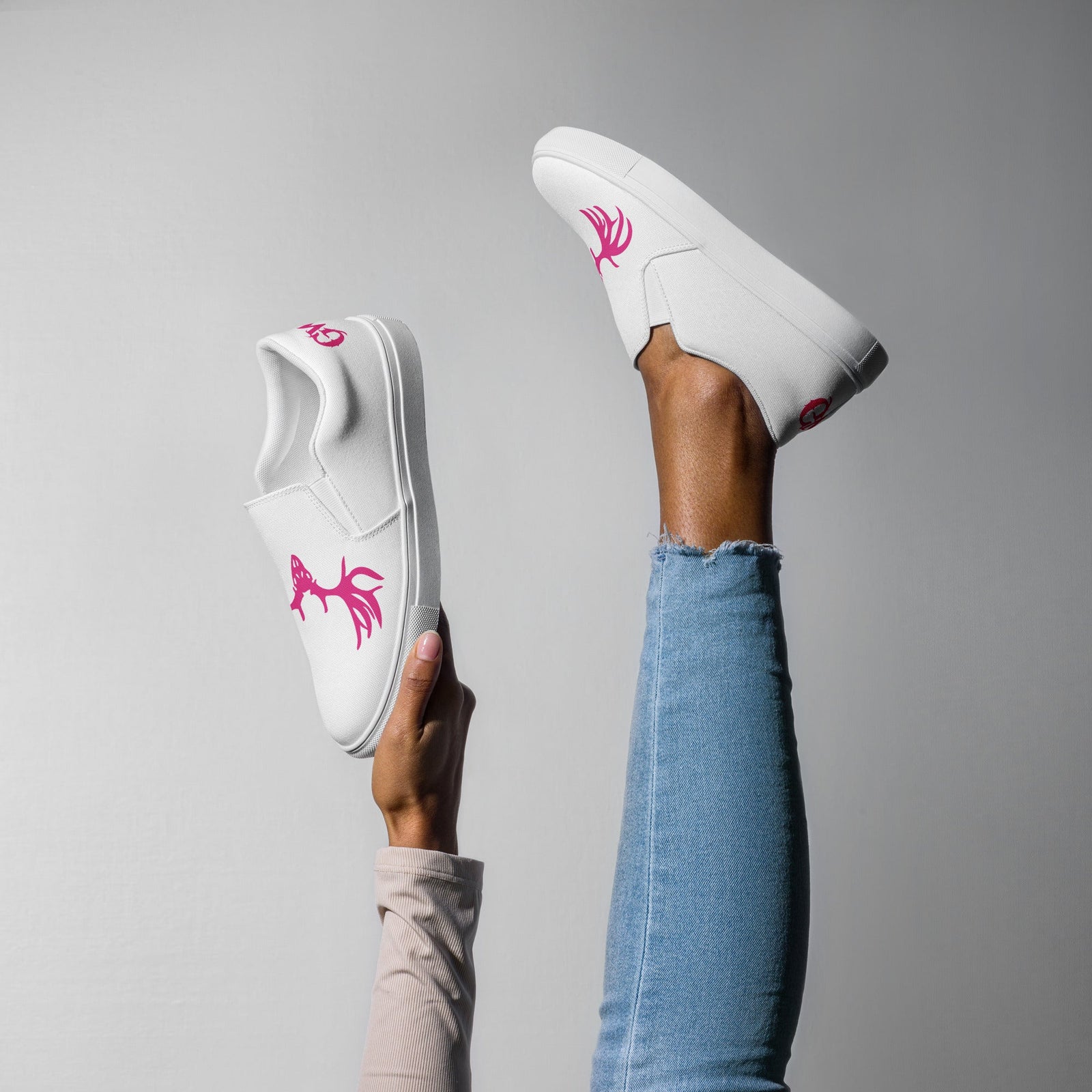Buck Head Women’s White Canvas Slip-On Shoes